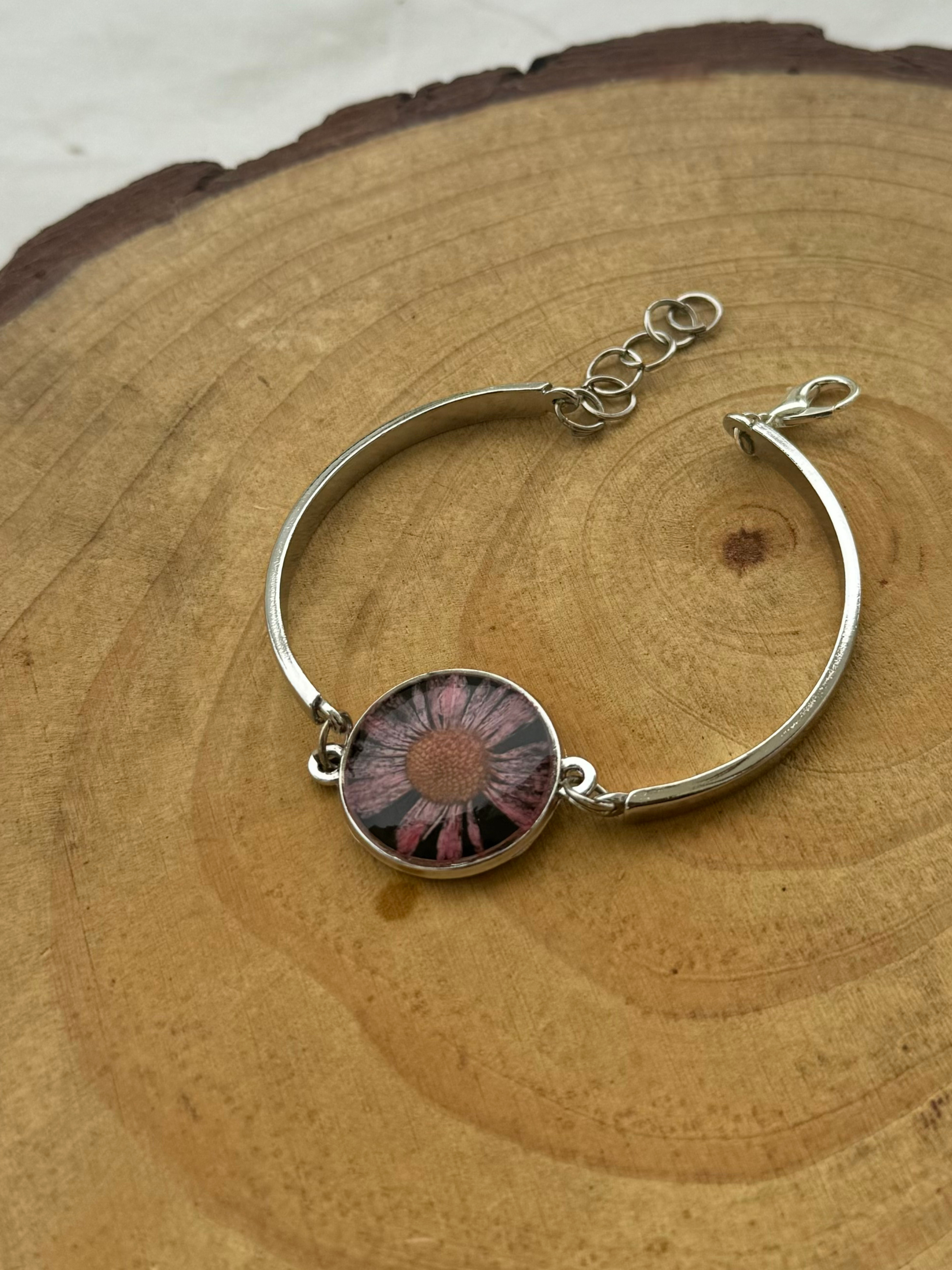 TWILIGHT BLLOM RED - Vintage Pressed Flower Pendant Bracelet