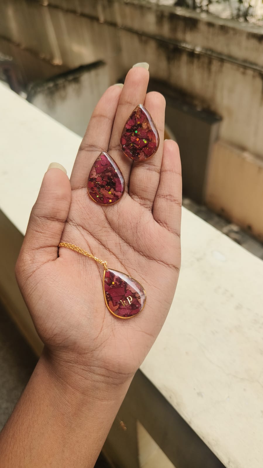 red drop chain