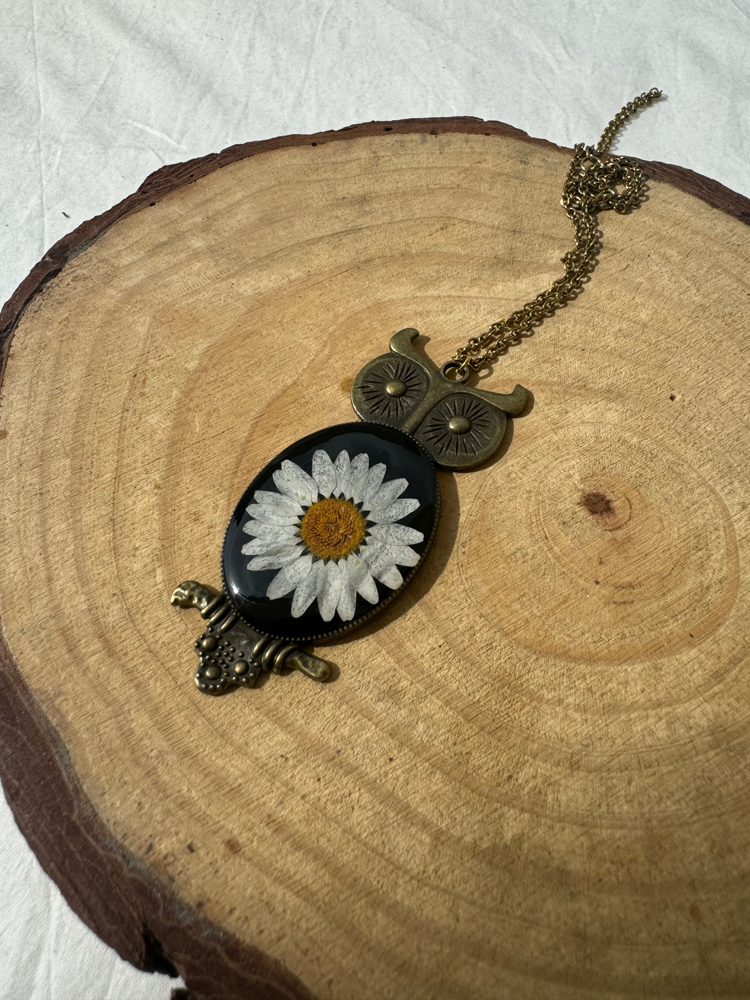 THE FLORAL OWL - "Wise Owl" Pressed Flower Necklace