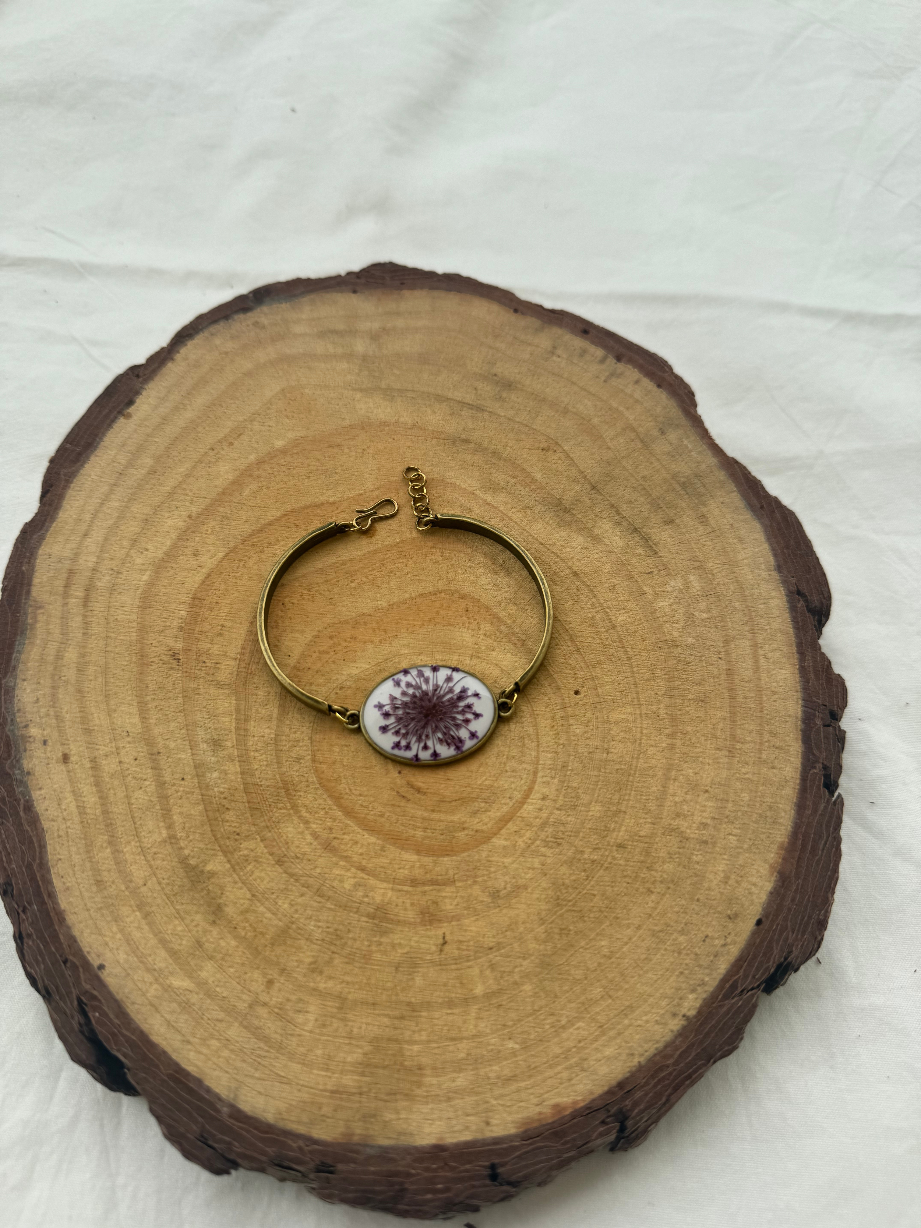 TWILIGHT BLOOM -Pressed Flower Resin Jewelry Bracelet