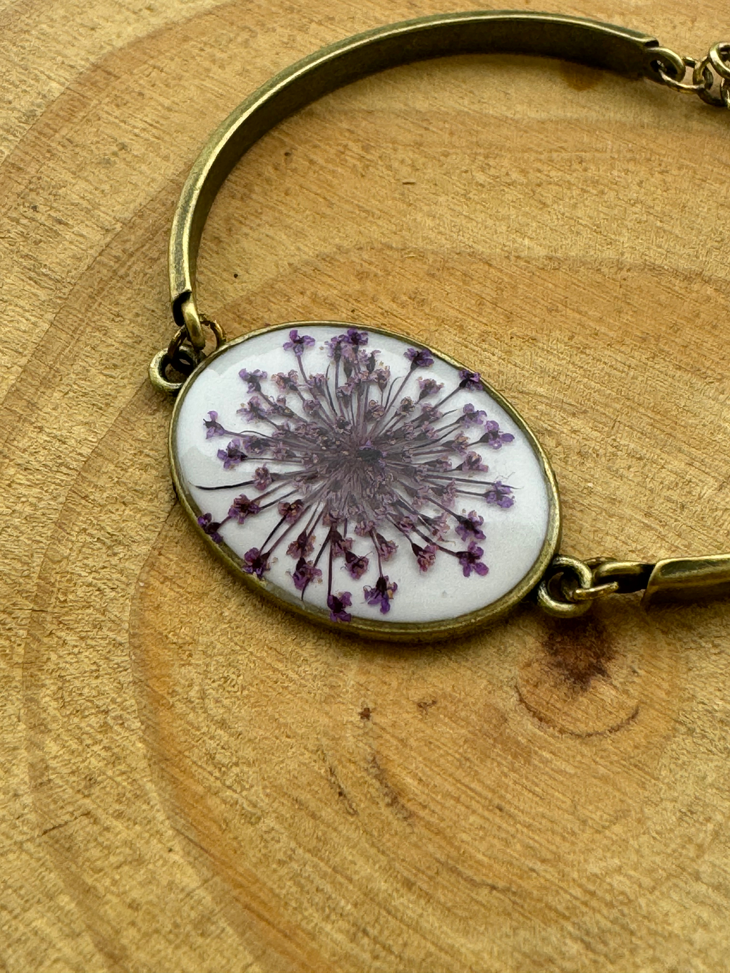 TWILIGHT BLOOM -Pressed Flower Resin Jewelry Bracelet