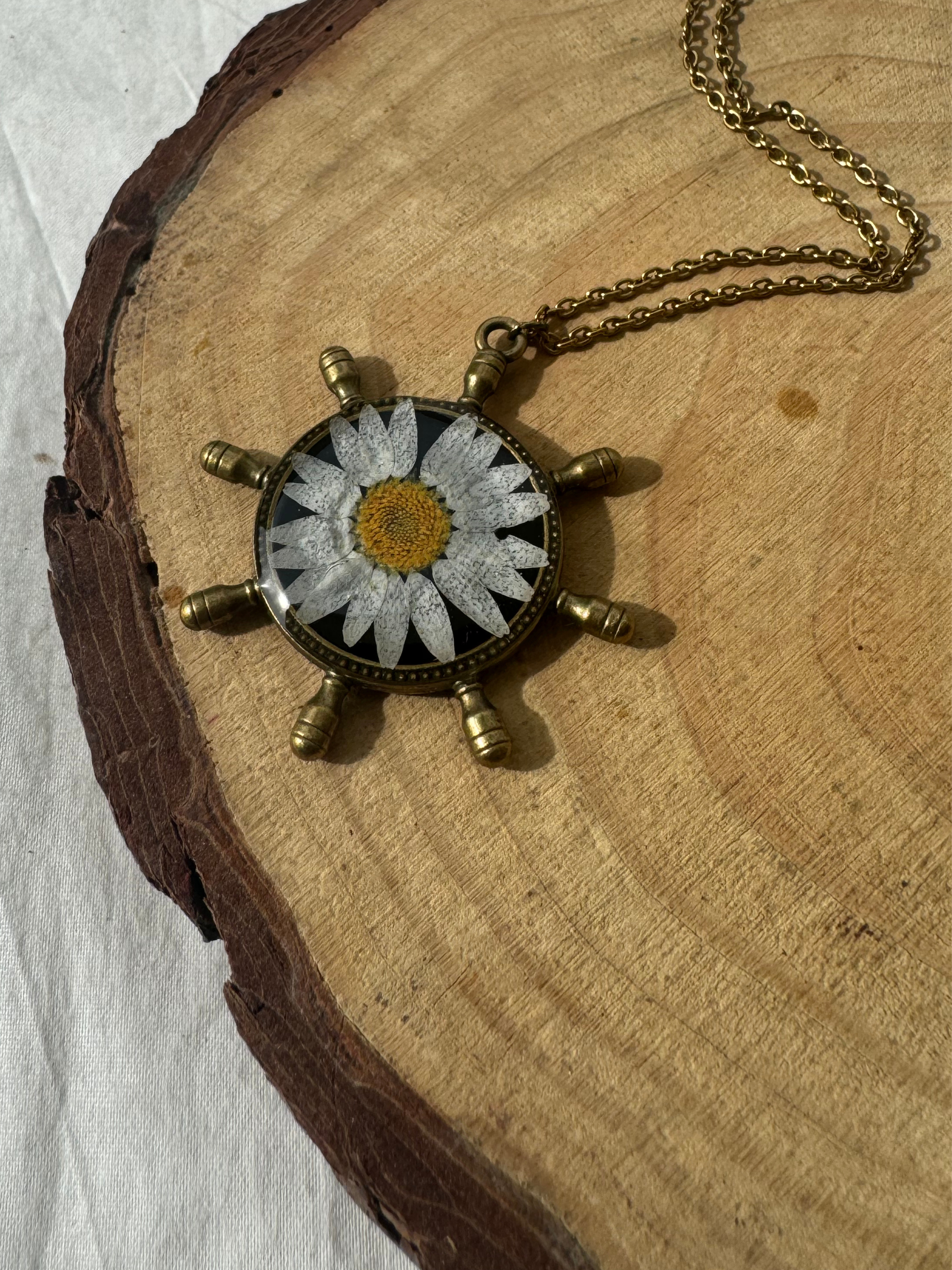 BLOOM WHEEL - Vintage Pressed Flower Pendant Necklace