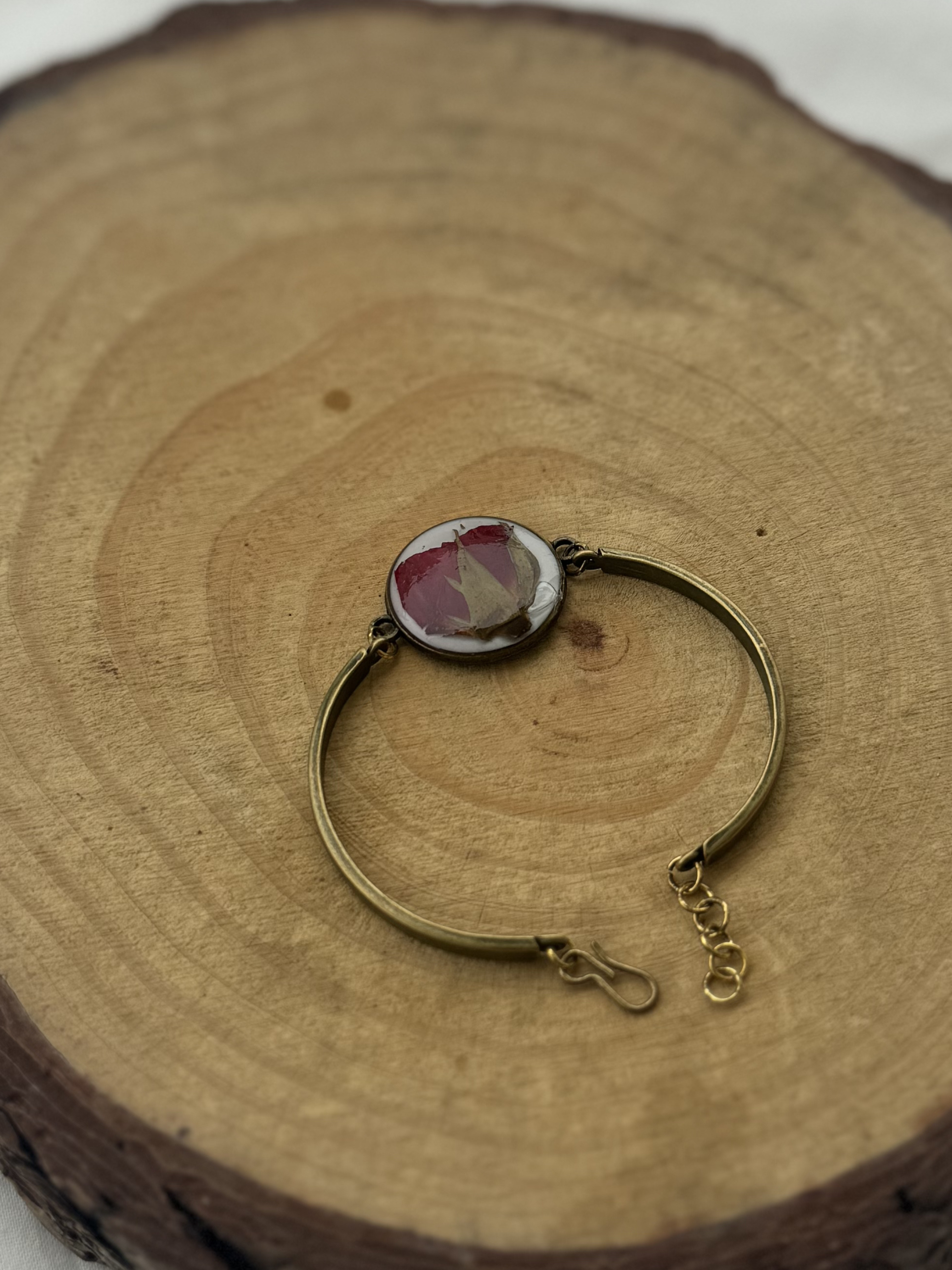 VINTAGE ROSE - Pressed Flower Resin Jewelry Bracelet