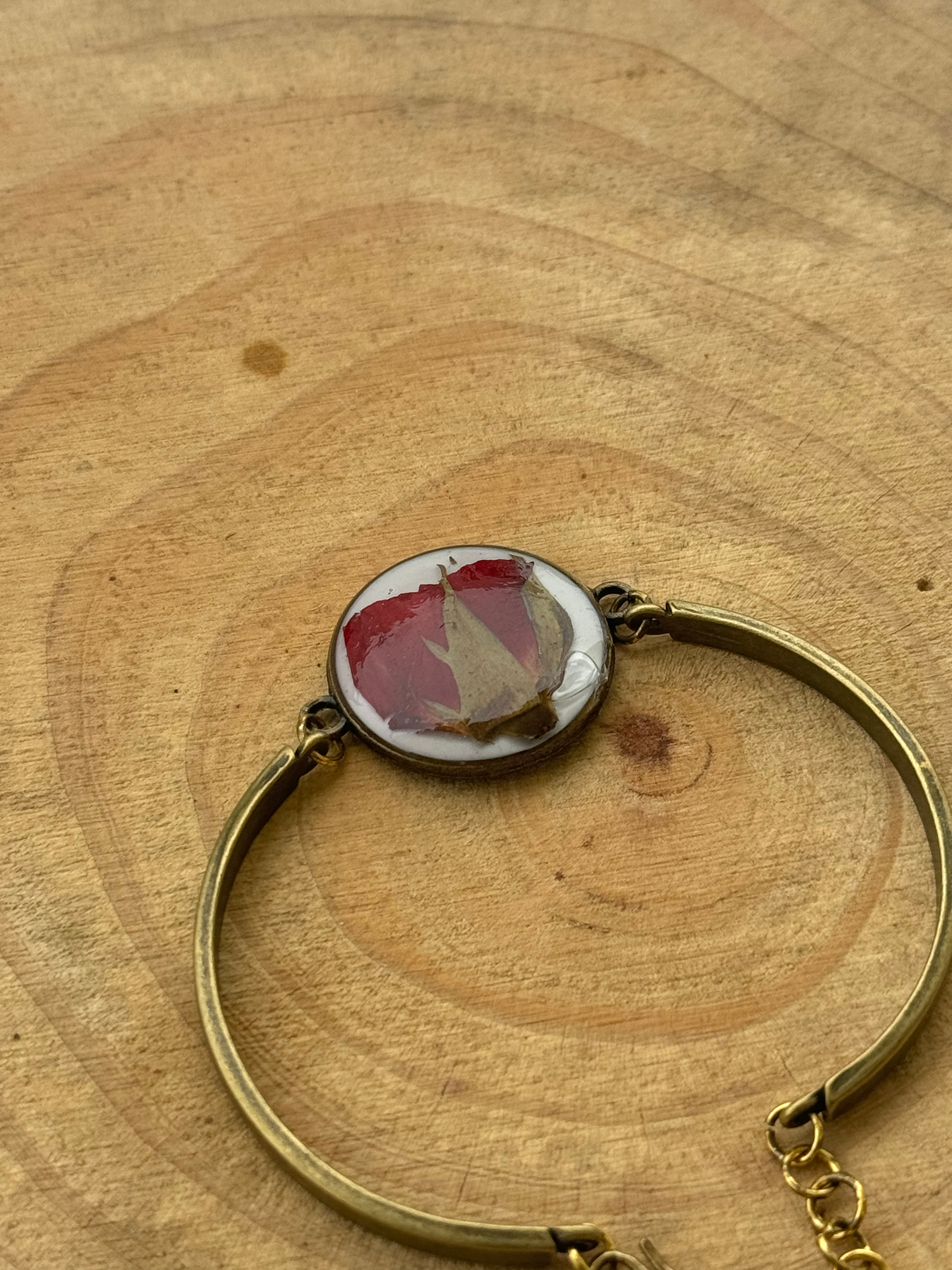VINTAGE ROSE - Pressed Flower Resin Jewelry Bracelet