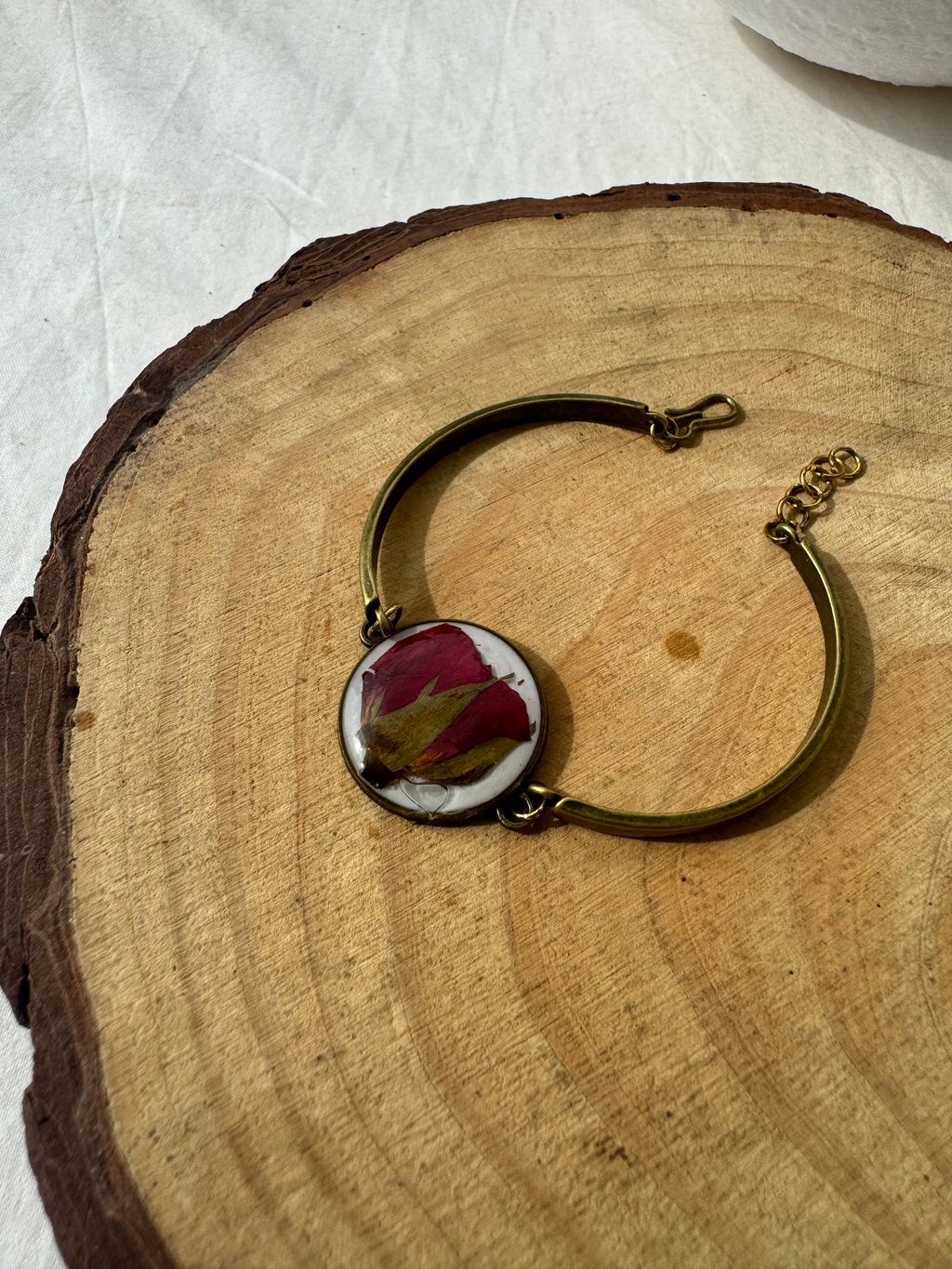 VINTAGE ROSE - Pressed Flower Resin Jewelry Bracelet