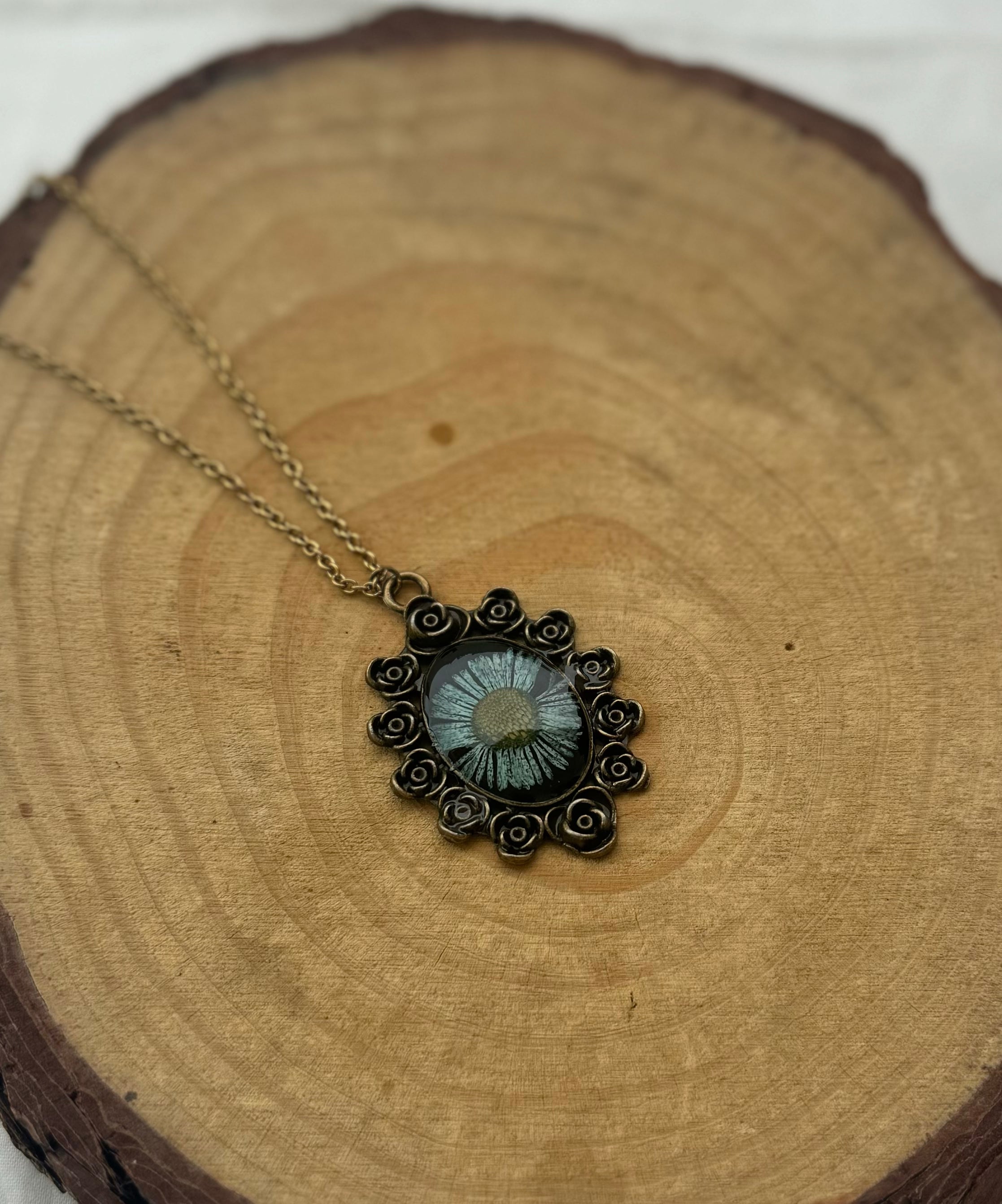 IRIS BLOOM - Vintage Pressed Flower Pendant Necklace